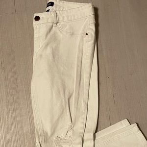 White skinny jeans